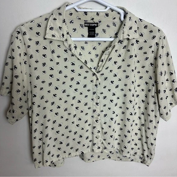 Hot Topic Mushroom Button Up Women's Size 1 Waist Length Crop Top Boxy Curvy - Picture 8 of 8